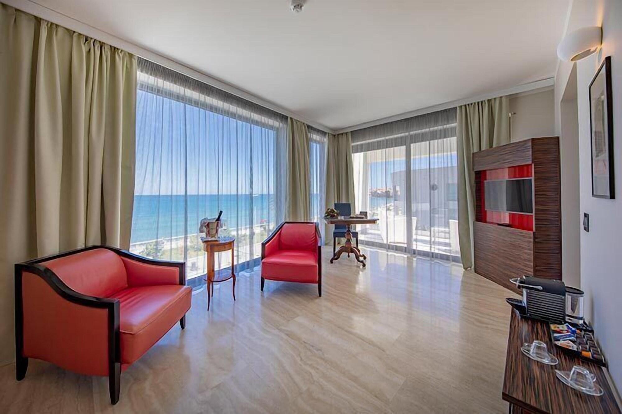 Victoria Palace Cefalu Exterior photo